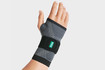 Hand med JuzoFlex Manu Xtra handledsbandage