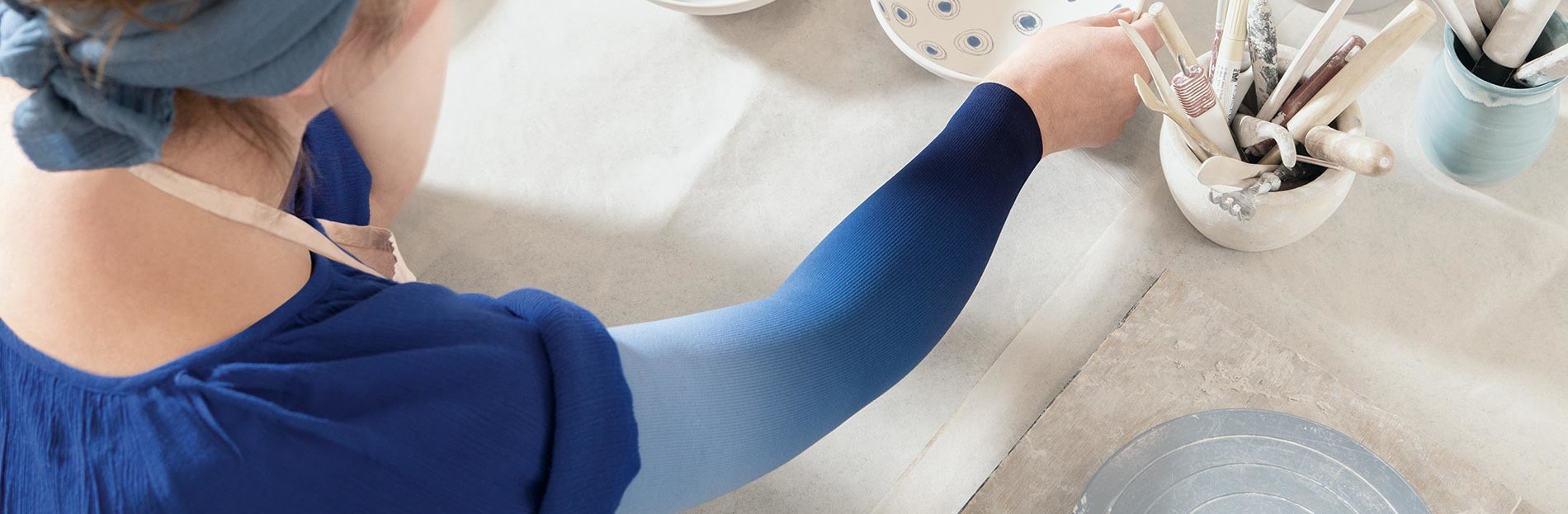 Dip Dye zaopatrzenie ramienia Dip Dye jako zaopatrzenie ramienia z płaskodzianej dzianiny Juzo Expert