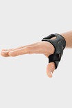 Wrist with stabilisation of the carpometacarpal and metacarpophalangeal joint of the thumb