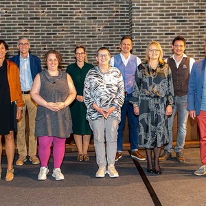 v.l.n.r. Christine Hemmann-Moll, Uli Frey (Juzo), Eva-Maria Streicher, Dr. med. Wolfgang Schnitzler, Christina Lindemann, Dr. med. Anna-Theresa Lipp, Dr. med. Michaela Knestele, Dr. med. Olimpiu Bota, Dr. med. Ilka Meier-Vollrath, Dr. med. Markus Killinger, Dr. med. Steffen Gass , Roger Willms (Juzo)